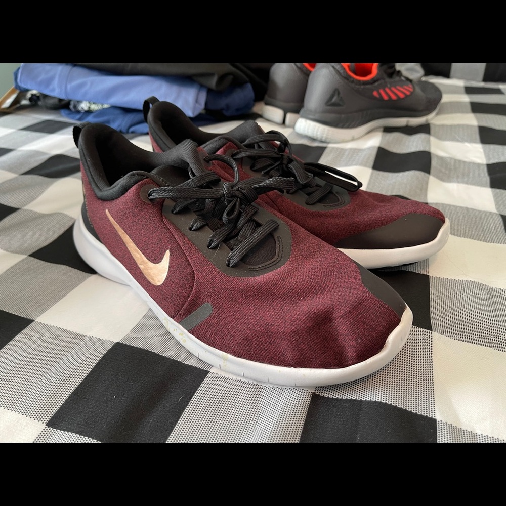 Nike shoes! Size 9.5